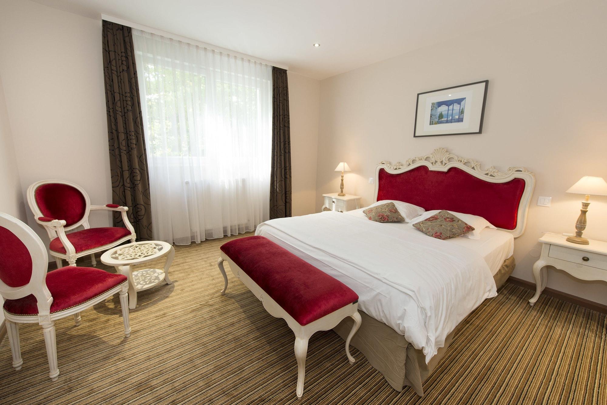 Du Parc, Restaurant, & Wellness 3*