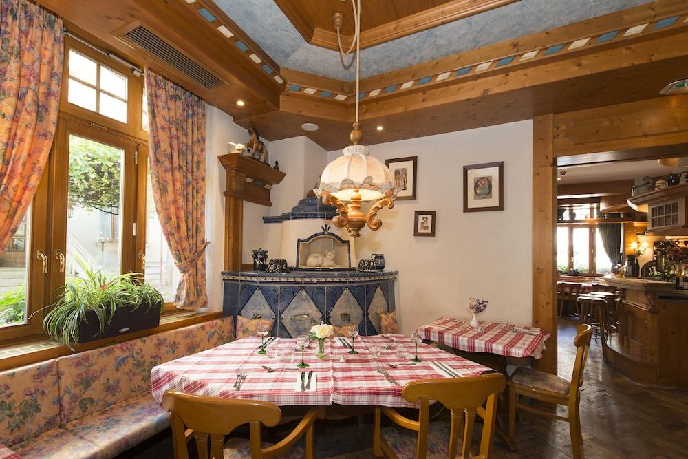 Du Parc, Restaurant, & Wellness