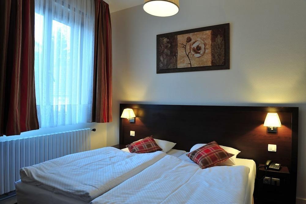Du Parc, Restaurant, & Wellness 3*
