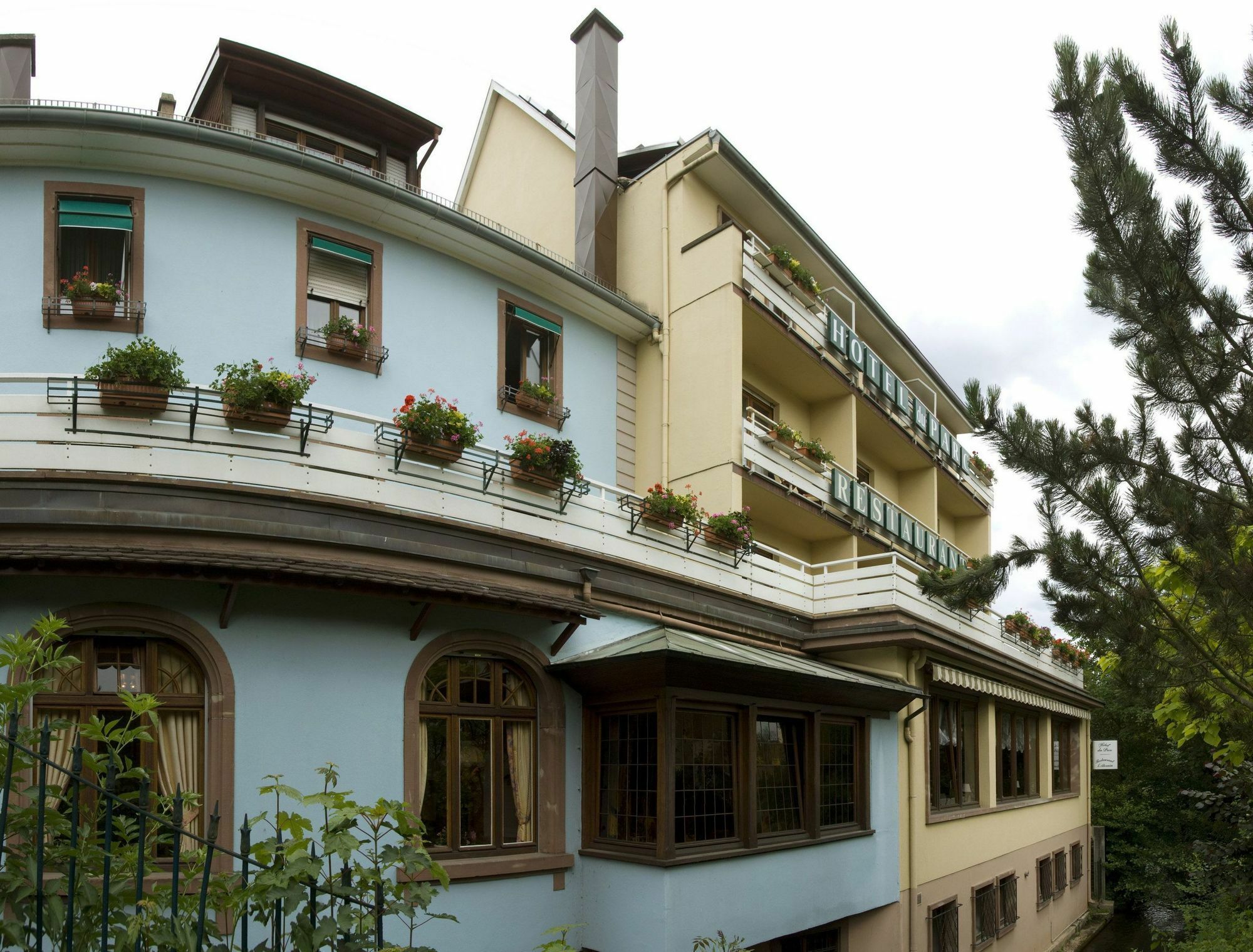 Du Parc, Restaurant, & Wellness Hotel 3*